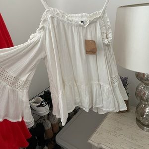 Earthbound white top